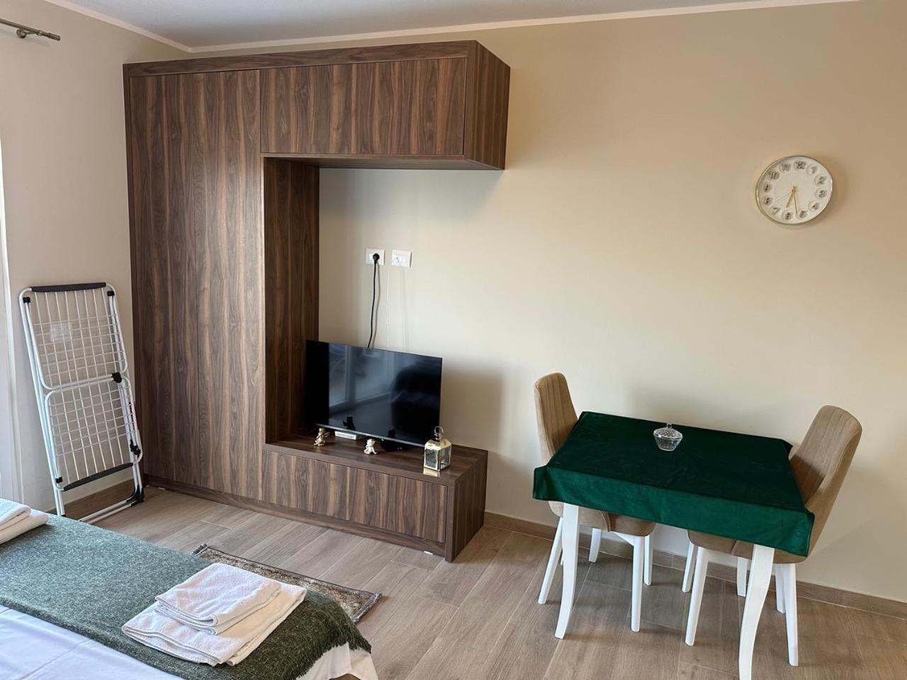 Sea La Vie Apartament *