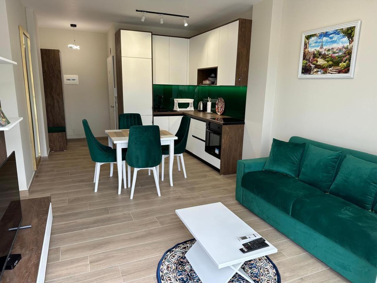 Sea La Vie Apartament *